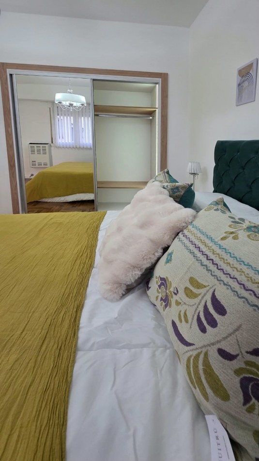 Entre Rios 2050 - Departamento 2 Amb. al Frente con dependencia y Balcon con vista lateral al mar 