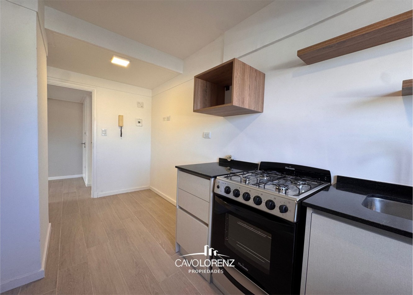Zona Guemes - Gascon 1436 - Impecable departamento 2 ambientes con cochera, balcon y baulera totalmente reciclado