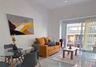 Impecable departamento 2 Ambientes al Frente con balcon - A Nuevo!
