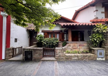 Alquiler PH - Rawson 3065 - Tres ambientes con patio