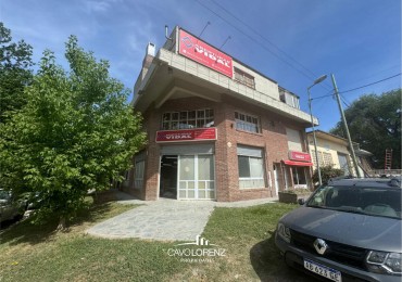  Victoriano Montes 1102 - Excelente Galpon con oficina en esquina - SE ACEPTA MENOR VALOR